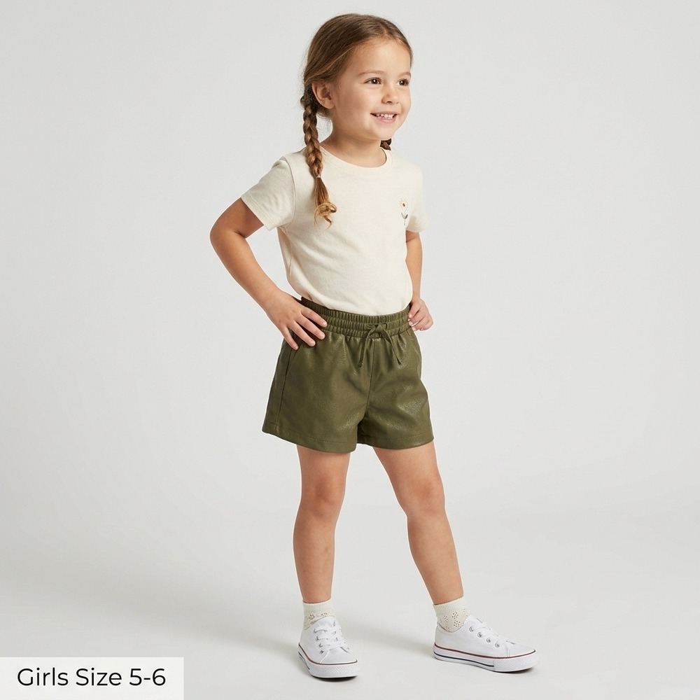 ZARA Faux Leather Shorts Girls Size 5-6 Olive Green Excellent Textured